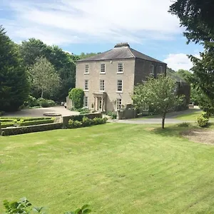  Villa Georgian In On The River Swale